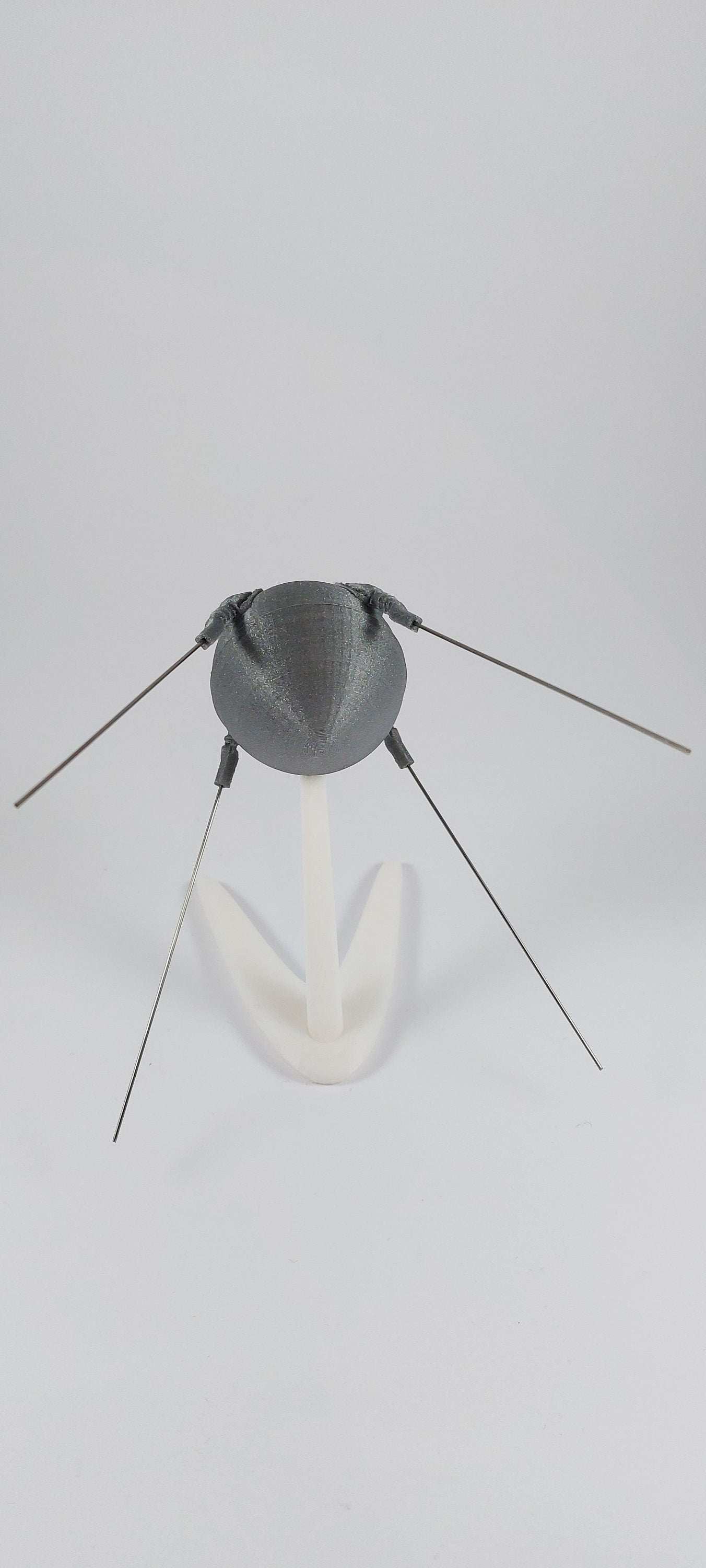 Sputnik 1 Satellite Model on Stand – 1:11 Scale Replica with Antennas, Collectible Spacecraft Decor - 3DEvricPrinting