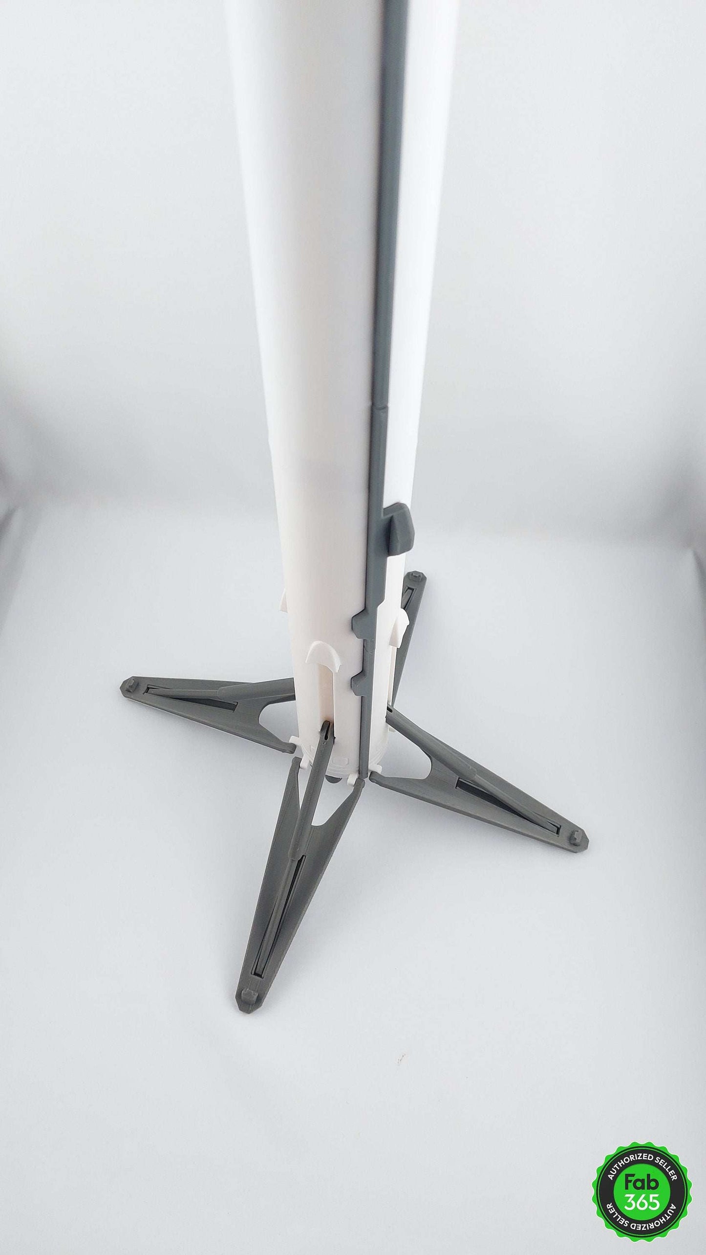 Falcon 9 Rocket with Crew Dragon Capsule GIFT β Large 90 cm 1:66 Scale SpaceX Model with Folding Legs - 3DEvricPrinting