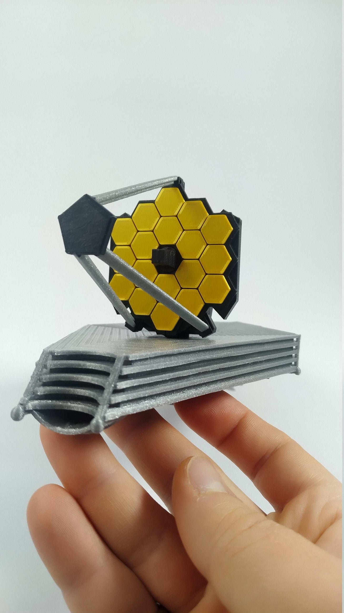 3D Printed James Webb Space Telescope Model: Eco-Friendly PLA Plastic - 3DEvricPrinting