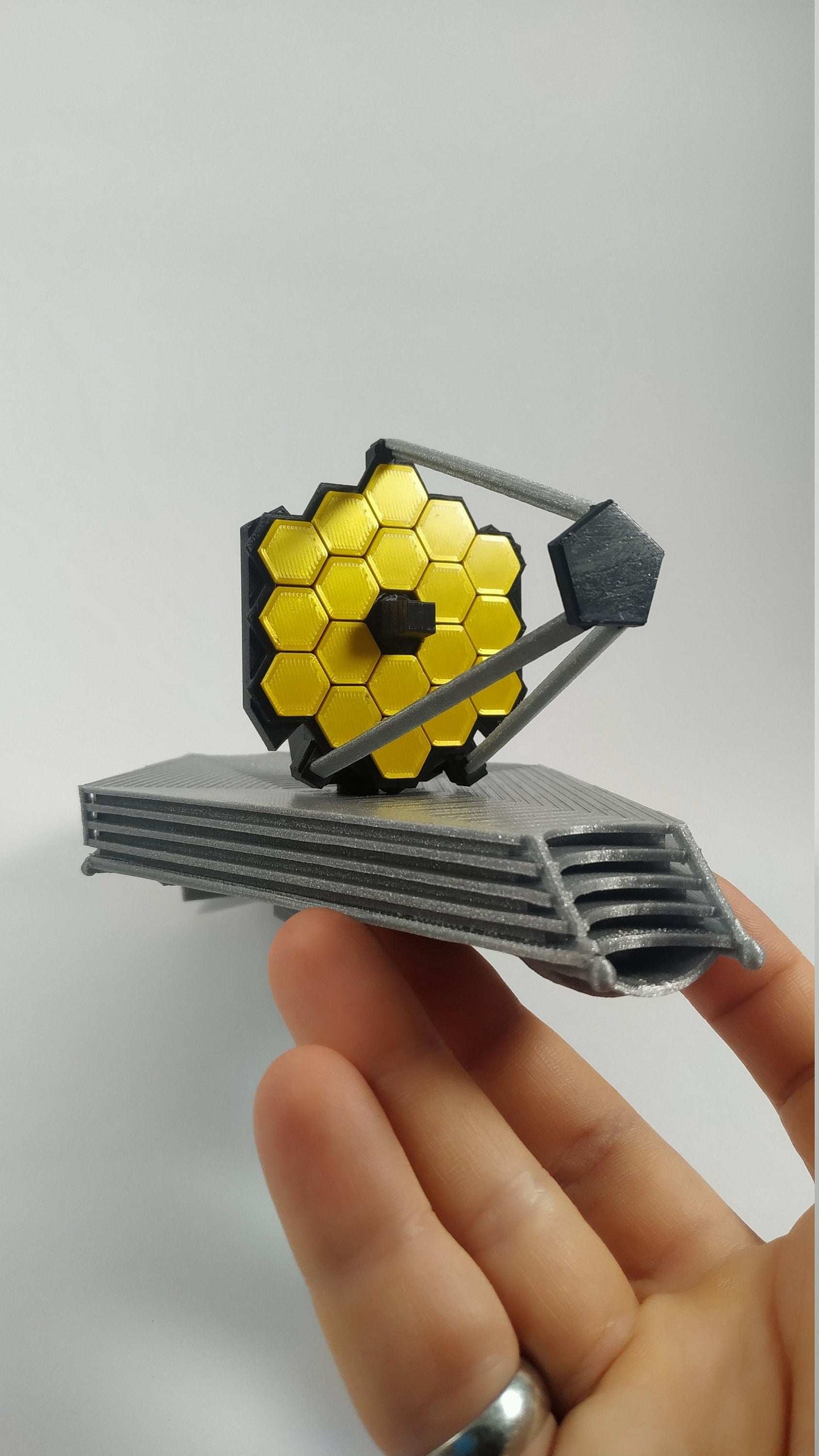 3D Printed James Webb Space Telescope Model: Eco-Friendly PLA Plastic - 3DEvricPrinting