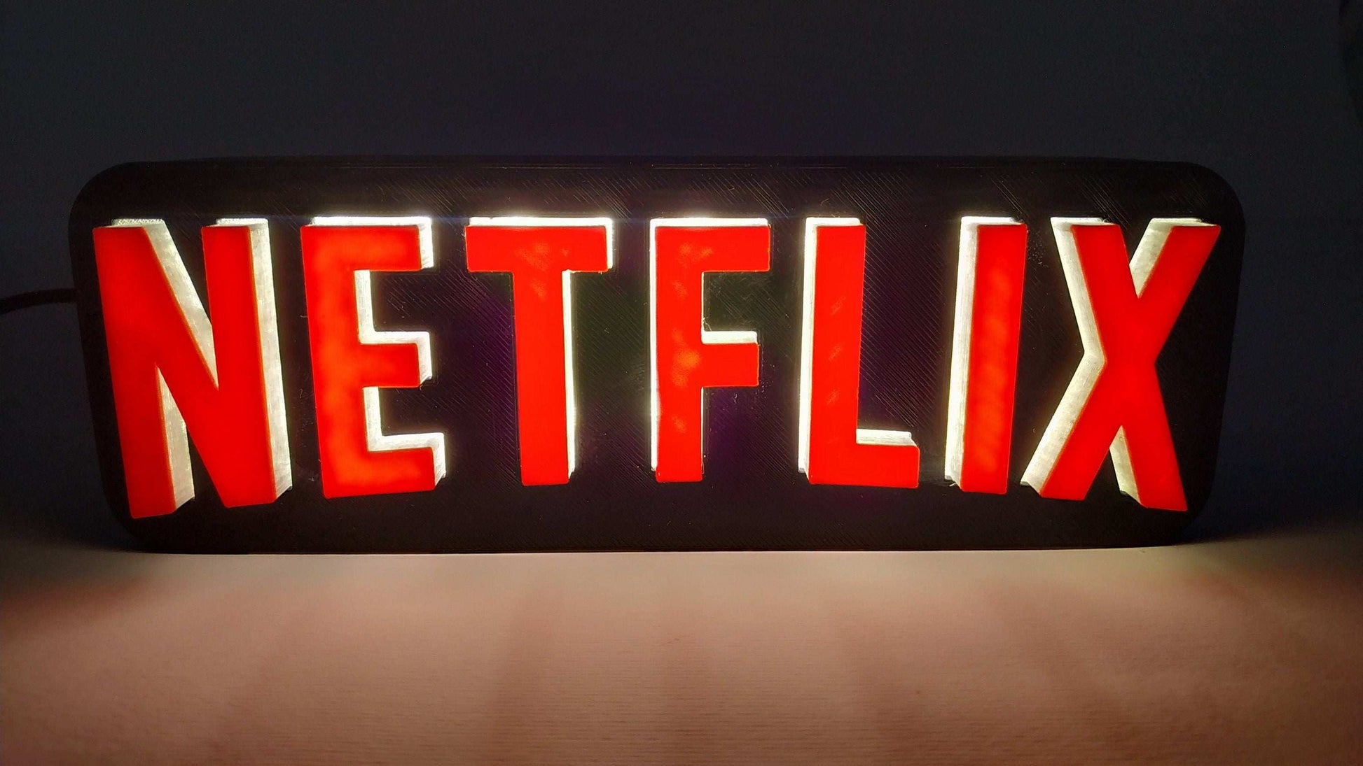 3D Printed Netflix LED Lamp: Backlit Retro Table Light - 3DEvricPrinting