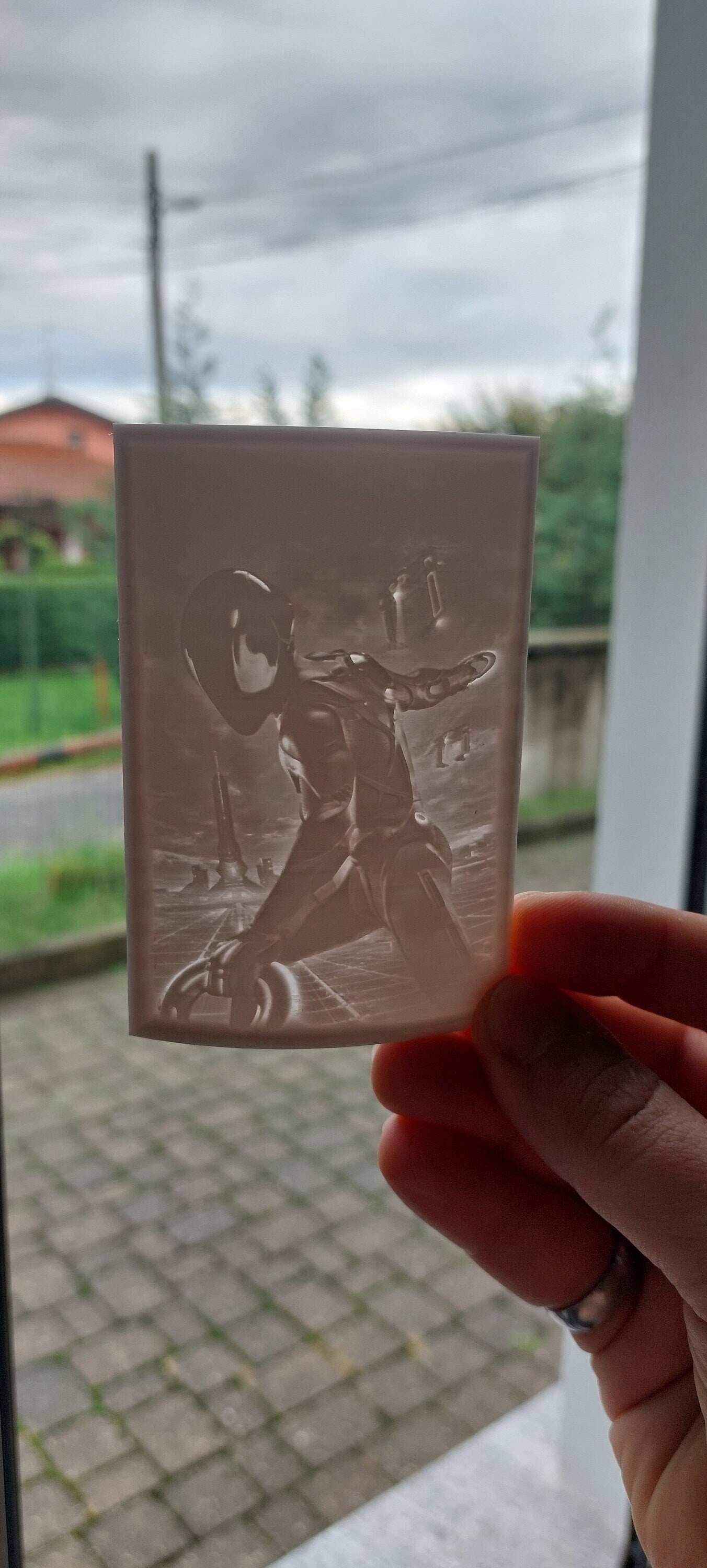 Custom Lithophane High Quality 3D Printed Standing Photographs - 3DEvricPrinting