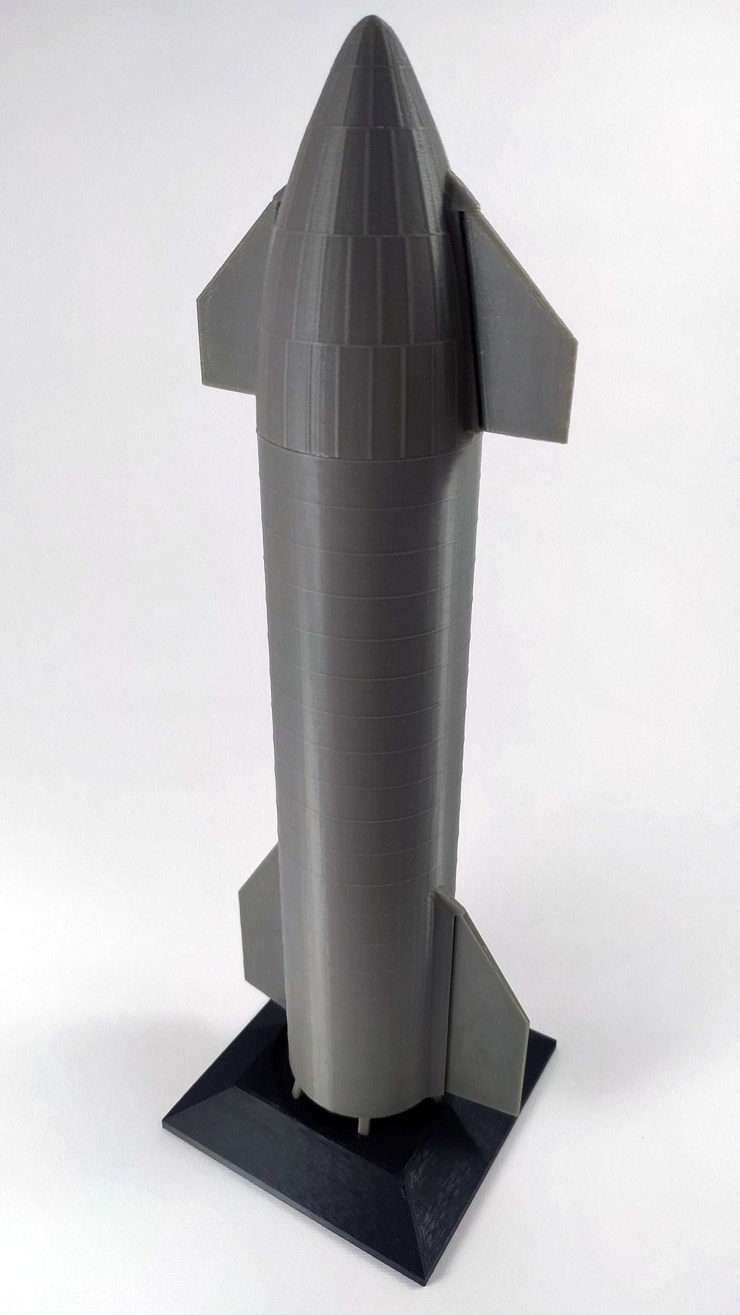 SpaceX Starship SN9 Rocket Model – 1:200 Scale Highly Detailed Collectible with Display Stand - 3DEvricPrinting