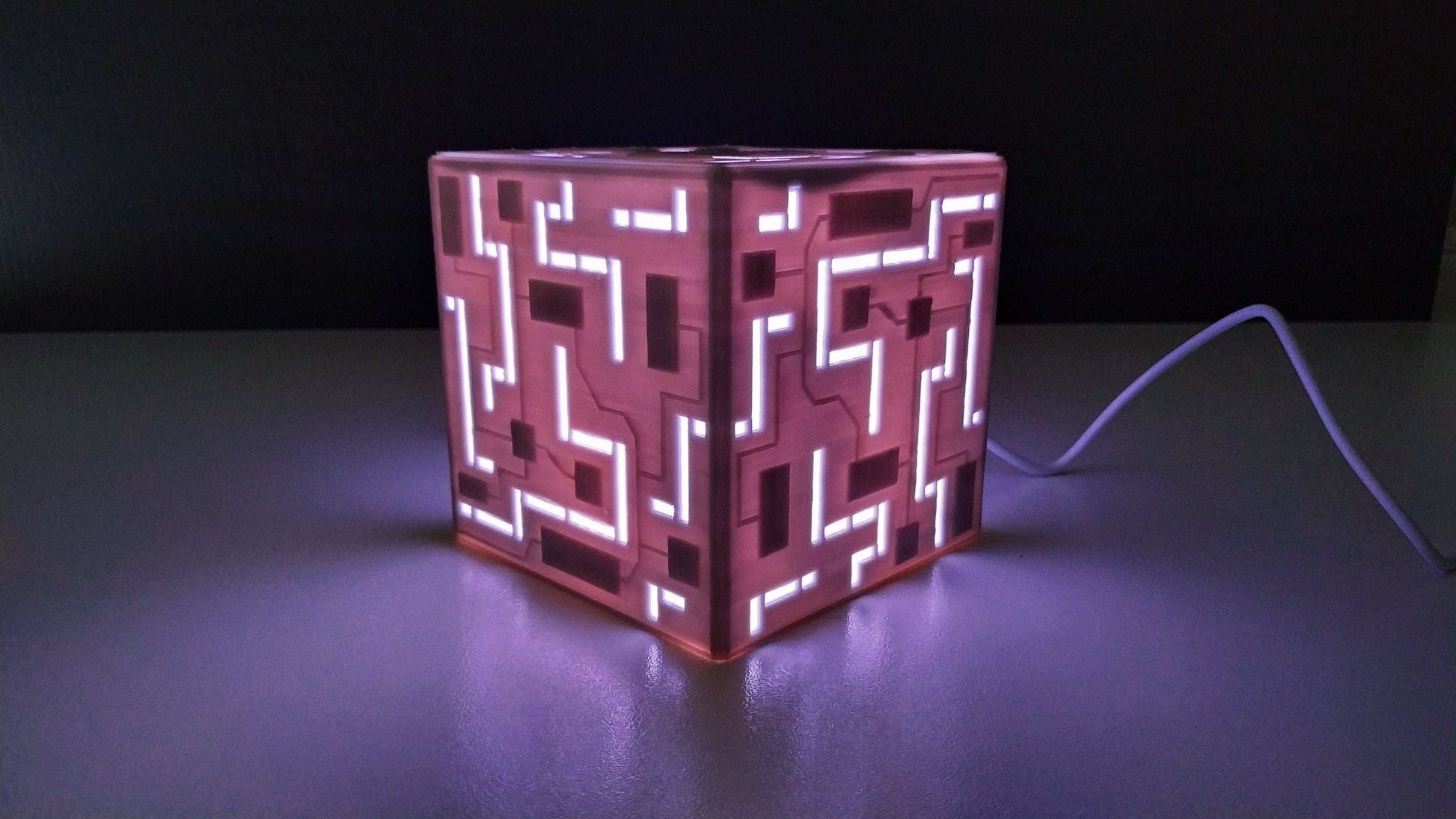The Alien Cube Multicolor LED USB Table Lamp 3D Printed - 3DEvricPrinting