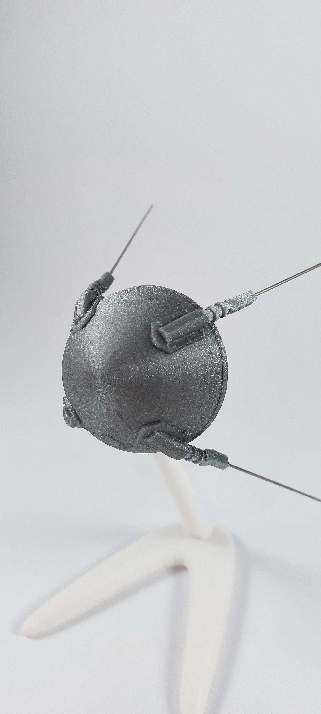 Sputnik 1 Satellite Model on Stand – 1:11 Scale Replica with Antennas, Collectible Spacecraft Decor - 3DEvricPrinting