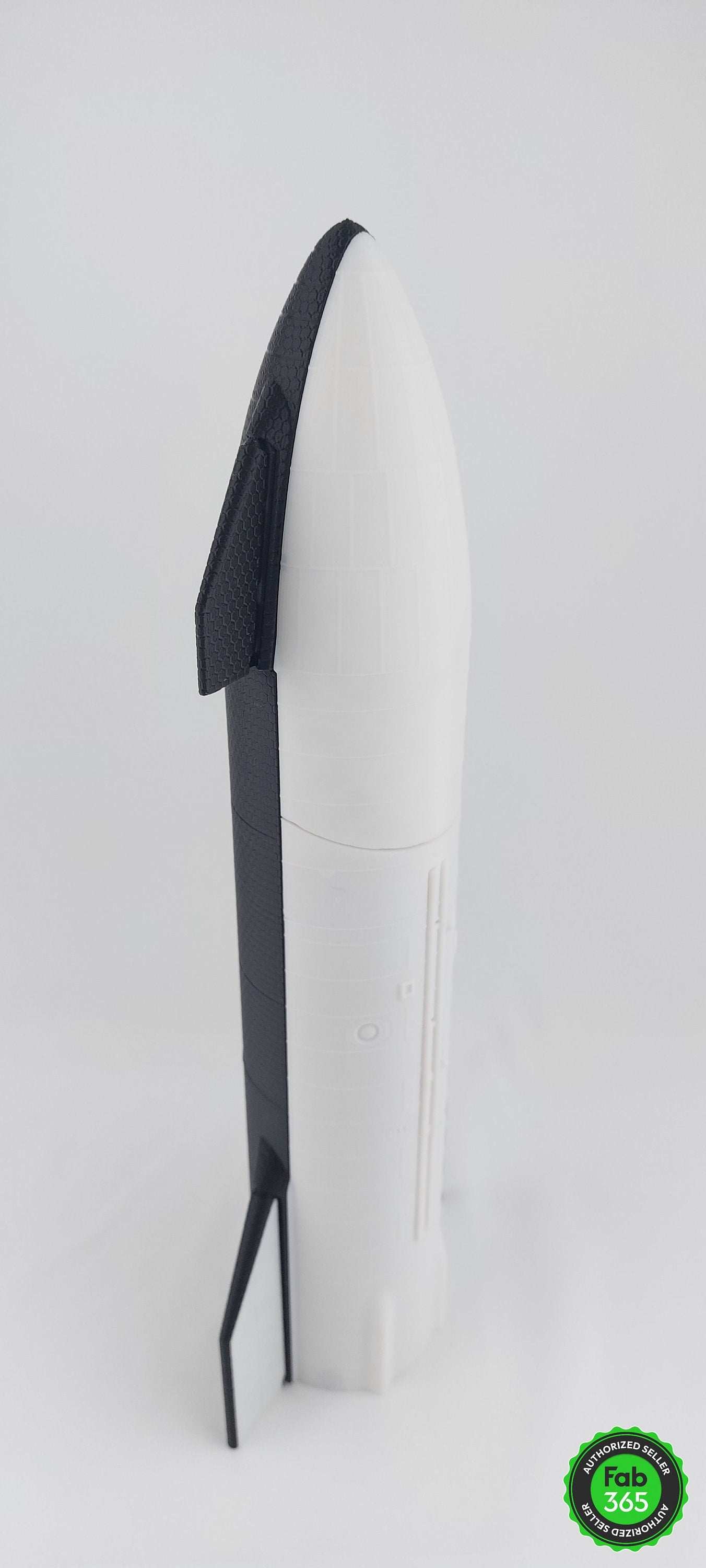 SpaceX Starship Cargo Model: 3D Printed Rocket, Functional Hangar - 3DEvricPrinting