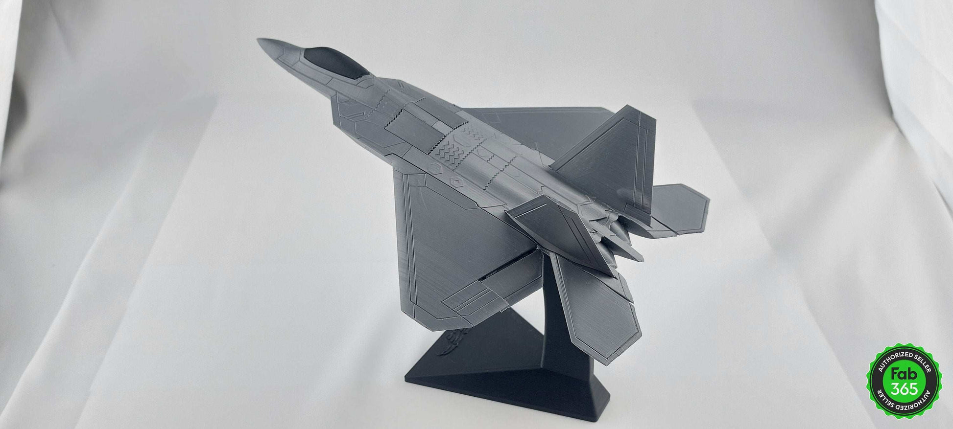 3D Printed F-22 Raptor Model: 1/72 Scale Collectible with Stand - 3DEvricPrinting