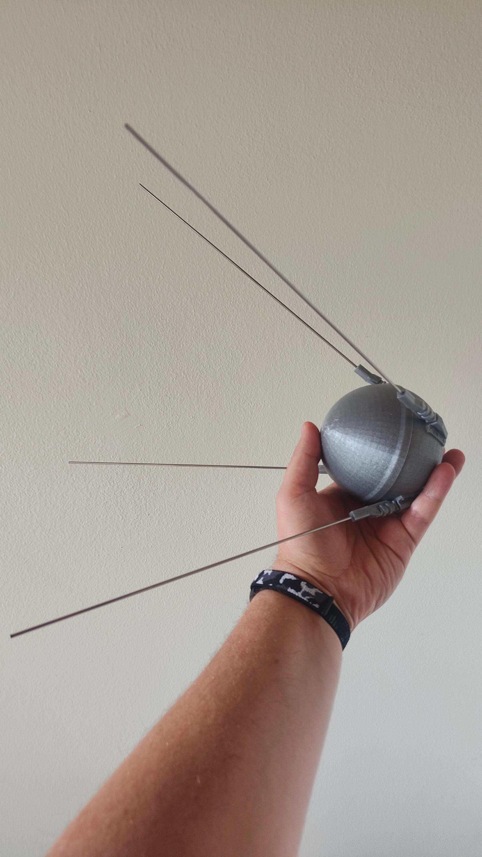 Sputnik 1 Satellite Model on Stand – 1:11 Scale Replica with Antennas, Collectible Spacecraft Decor - 3DEvricPrinting