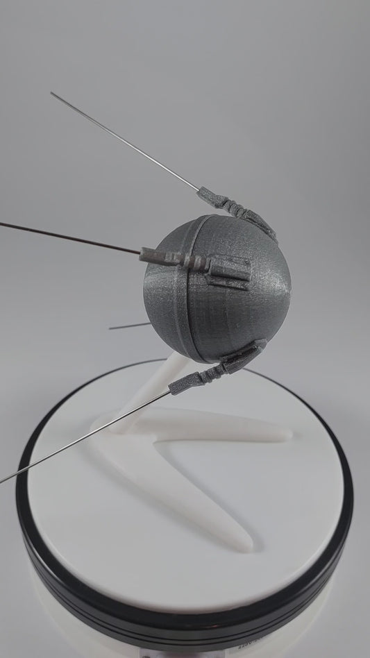 Sputnik 1 Satellite Model on Stand – 1:11 Scale Replica with Antennas, Collectible Spacecraft Decor.